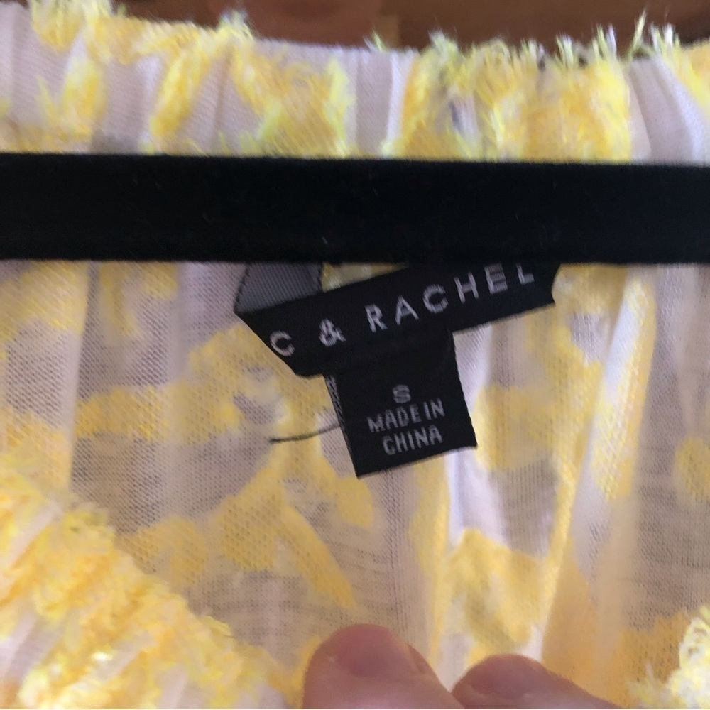 Zac & Rachel Yellow floral textured blouse in size S - Picture 5 of 8